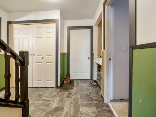 63004A 5 Highway, Welling, AB - Indoor Photo Showing Other Room