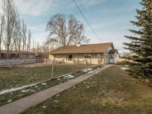 63004A 5 Highway, Welling, AB - Outdoor With Deck Patio Veranda