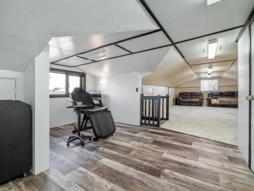 63004A 5 Highway, Welling, AB - Indoor Photo Showing Other Room