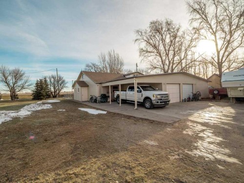 63004A 5 Highway, Welling, AB - Outdoor