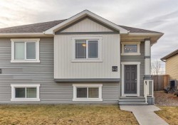 316 Coalbanks Boulevard WEST Lethbridge, AB T1J 4V4