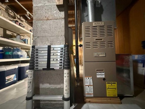 217 3 Street South, Vulcan, AB - Indoor Photo Showing Basement