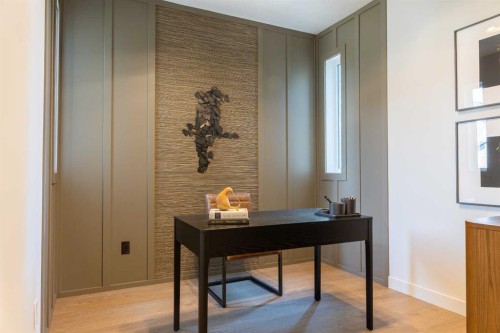 680 Devonia Road West, Lethbridge, AB - Indoor