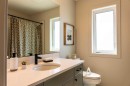 680 Devonia Road West, Lethbridge, AB  - Indoor Photo Showing Bathroom 