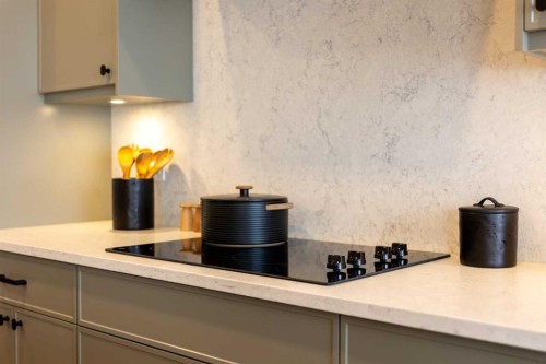 680 Devonia Road West, Lethbridge, AB - Indoor Photo Showing Other Room