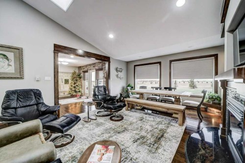 93065 Range Rd 164, Rural Taber, M.D. Of, AB - Indoor Photo Showing Living Room