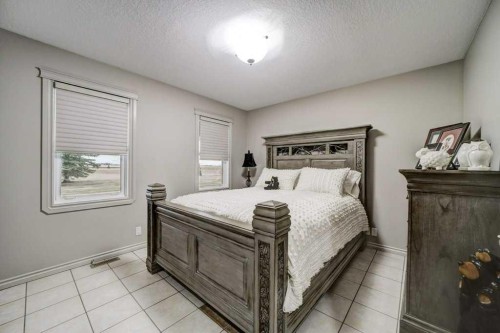 93065 Range Rd 164, Rural Taber, M.D. Of, AB - Indoor Photo Showing Bedroom