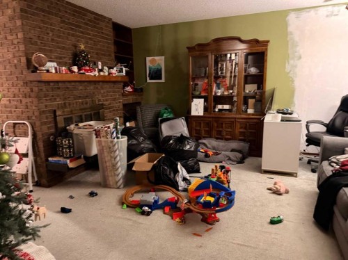 5214 38 Avenue, Taber, AB - Indoor Photo Showing Other Room With Fireplace