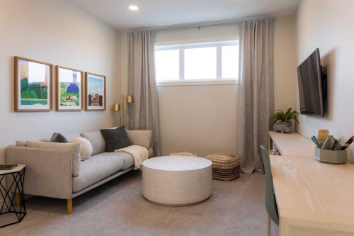 552 Riverhills Way West, Lethbridge, AB - Indoor