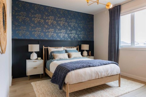 552 Riverhills Way West, Lethbridge, AB - Indoor Photo Showing Bedroom