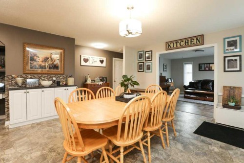 562 27 Street, Fort Macleod, AB - Indoor Photo Showing Dining Room