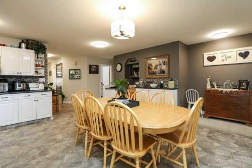 562 27 Street, Fort Macleod, AB - Indoor Photo Showing Dining Room