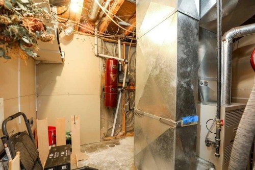 562 27 Street, Fort Macleod, AB - Indoor Photo Showing Basement