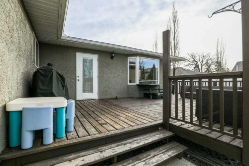 562 27 Street, Fort Macleod, AB - Outdoor With Deck Patio Veranda With Exterior