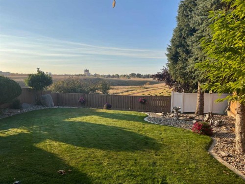 97 Ridgewood Crescent West, Lethbridge, AB - Outdoor With View