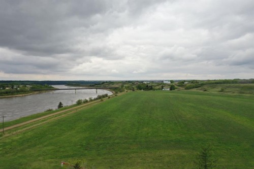 121048 Twp Rd 555, Brosseau, AB 