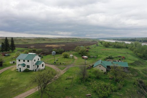 121048 Twp Rd 555, Brosseau, AB 