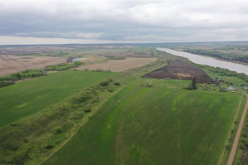 121048 Twp Rd 555, Brosseau, AB 