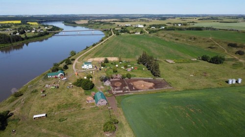 121048 Twp Rd 555, Brosseau, AB 