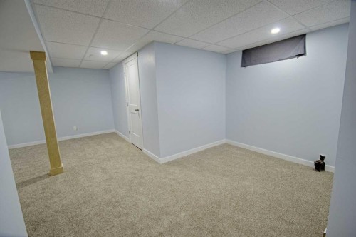 5818 53 Street, Taber, AB - Indoor