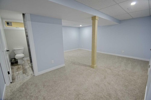 5818 53 Street, Taber, AB - Indoor