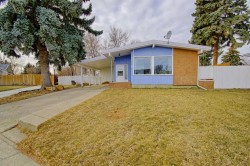 5818 53 Street  Taber, AB T1G 1K4