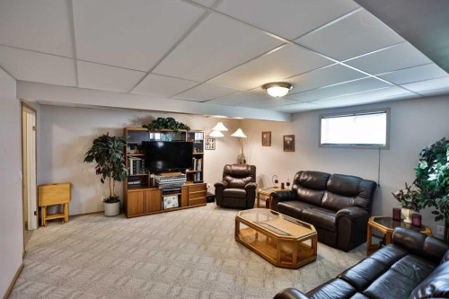 105 Aspen Way, Vulcan, AB - Indoor