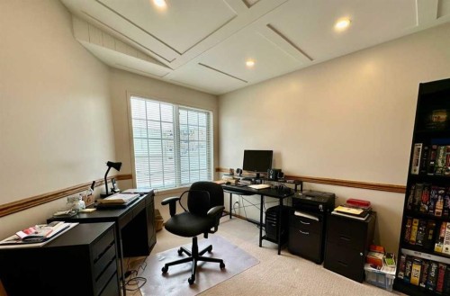 211 Canyon Boulevard West, Lethbridge, AB - Indoor Photo Showing Office