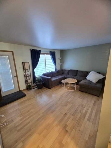 5605 57 Street, Taber, AB - Indoor