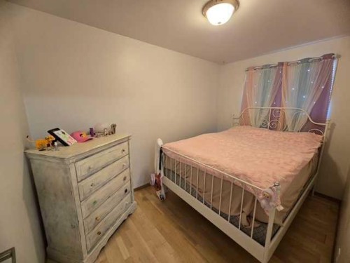 5605 57 Street, Taber, AB - Indoor Photo Showing Bedroom