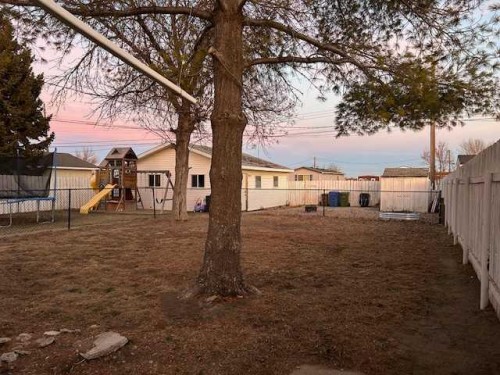 5605 57 Street, Taber, AB - Outdoor