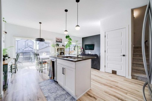 75 Blackwolf Pass North, Lethbridge, AB - Indoor Photo Showing Kitchen With Double Sink