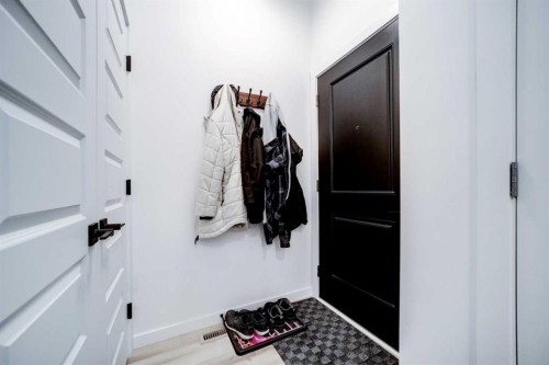 75 Blackwolf Pass North, Lethbridge, AB - Indoor Photo Showing Other Room