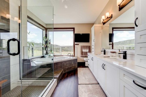 2616 Valley Ridge Drive, Frank, AB - Indoor Photo Showing Bathroom