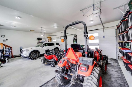 2616 Valley Ridge Drive, Frank, AB - Indoor Photo Showing Garage