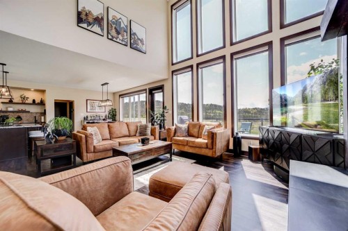 2616 Valley Ridge Drive, Frank, AB - Indoor Photo Showing Living Room