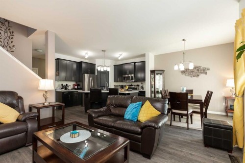 753 Twinriver Loop West, Lethbridge, AB - Indoor Photo Showing Living Room