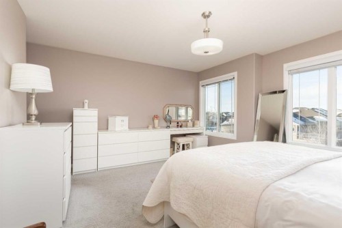 753 Twinriver Loop West, Lethbridge, AB - Indoor Photo Showing Bedroom
