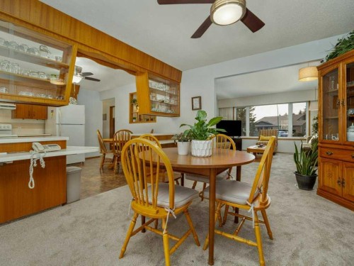 2017 16 Street North, Lethbridge, AB - Indoor Photo Showing Dining Room