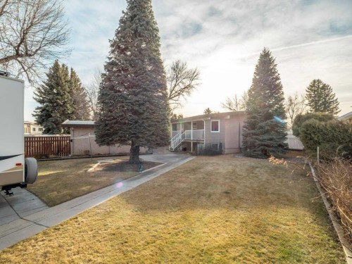 2017 16 Street North, Lethbridge, AB - Outdoor