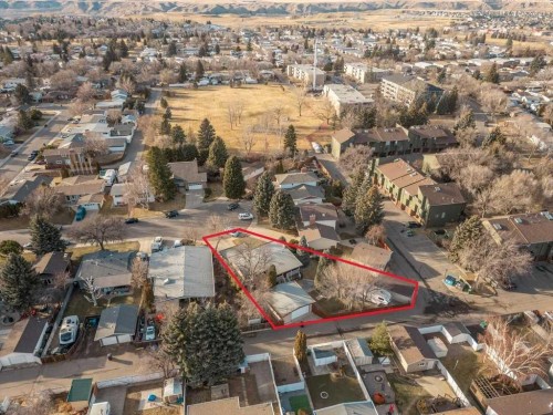 2017 16 Street North, Lethbridge, AB - Outdoor With View