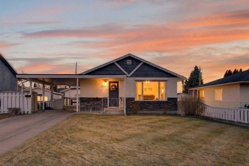 2202 6 Avenue North, Lethbridge, AB - Outdoor With Deck Patio Veranda
