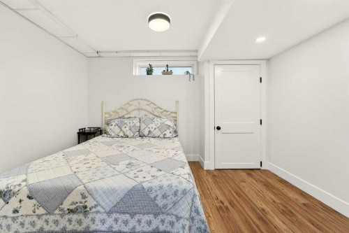 2202 6 Avenue North, Lethbridge, AB - Indoor Photo Showing Bedroom