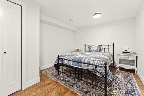 2202 6 Avenue North, Lethbridge, AB - Indoor Photo Showing Bedroom