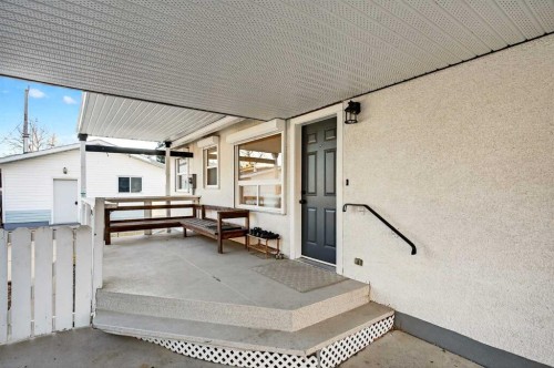 2202 6 Avenue North, Lethbridge, AB - Outdoor With Exterior