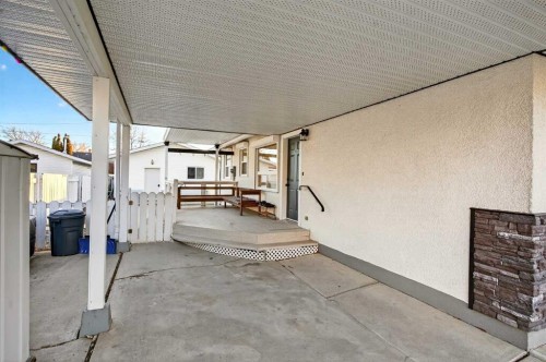 2202 6 Avenue North, Lethbridge, AB - Outdoor With Exterior