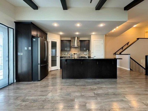 317 Moonlight Way West, Lethbridge, AB - Indoor Photo Showing Kitchen With Upgraded Kitchen