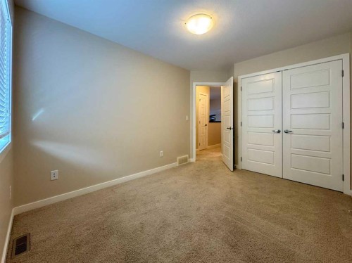 317 Moonlight Way West, Lethbridge, AB - Indoor Photo Showing Other Room