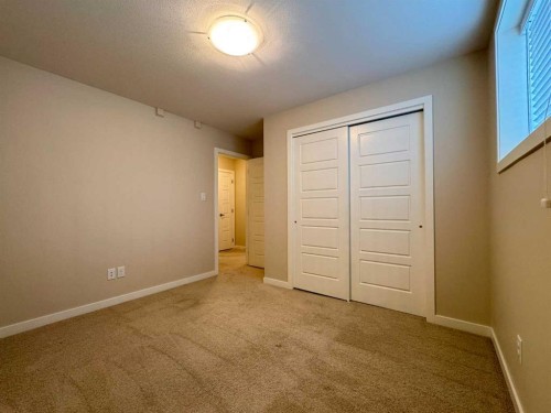 317 Moonlight Way West, Lethbridge, AB - Indoor Photo Showing Other Room