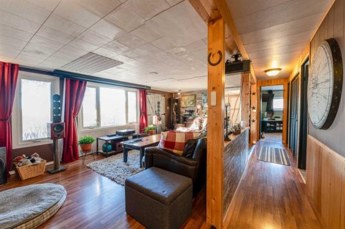 104 2Nd Street, Warner, AB - Indoor